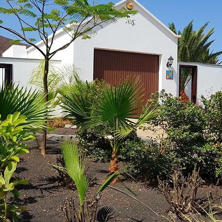 Lovely Villa Nico Playa Blanca, Hot Tub, Communal Pool ภายนอก รูปภาพ